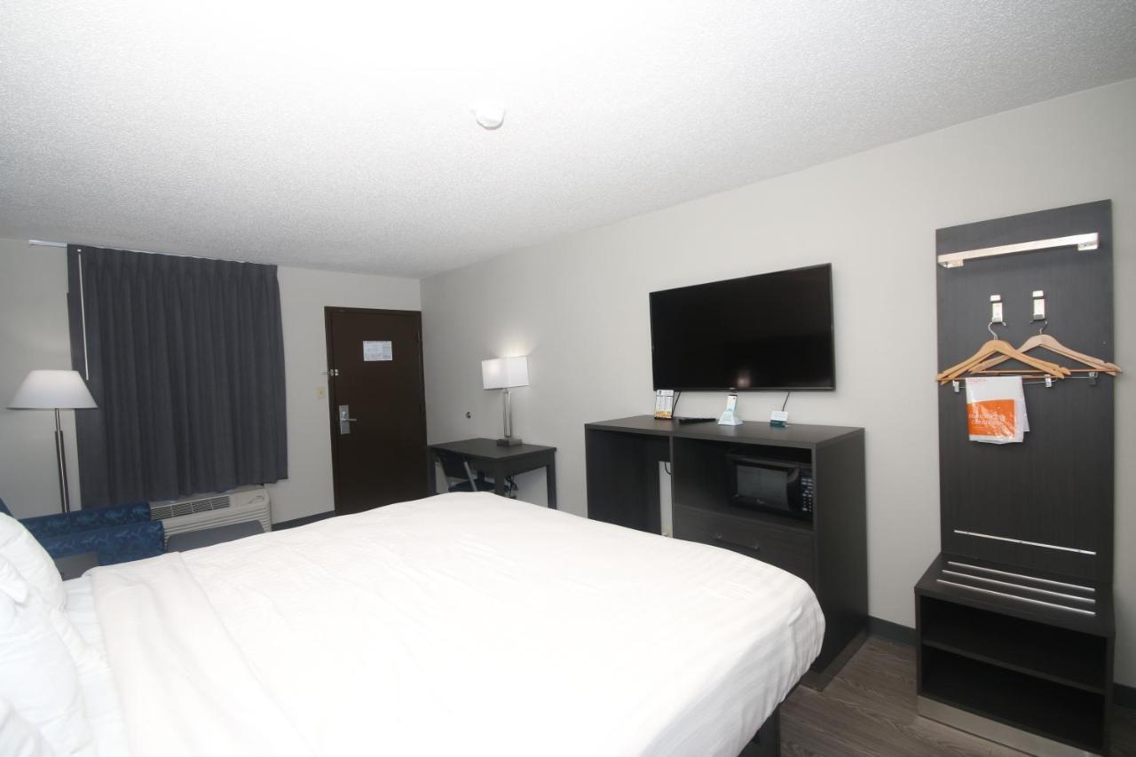 Clarion Pointe Statesville Eksteriør bilde