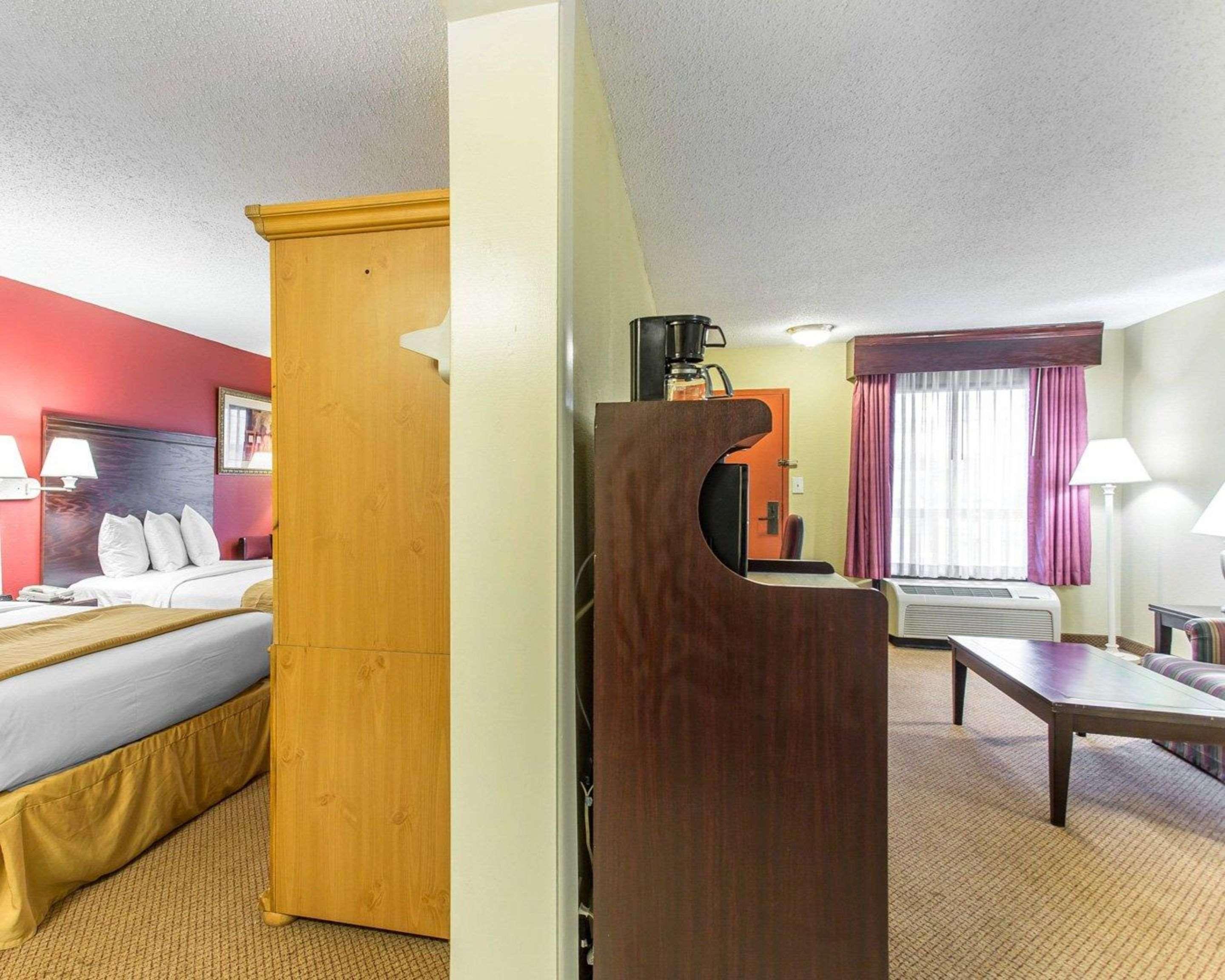 Clarion Pointe Statesville Eksteriør bilde
