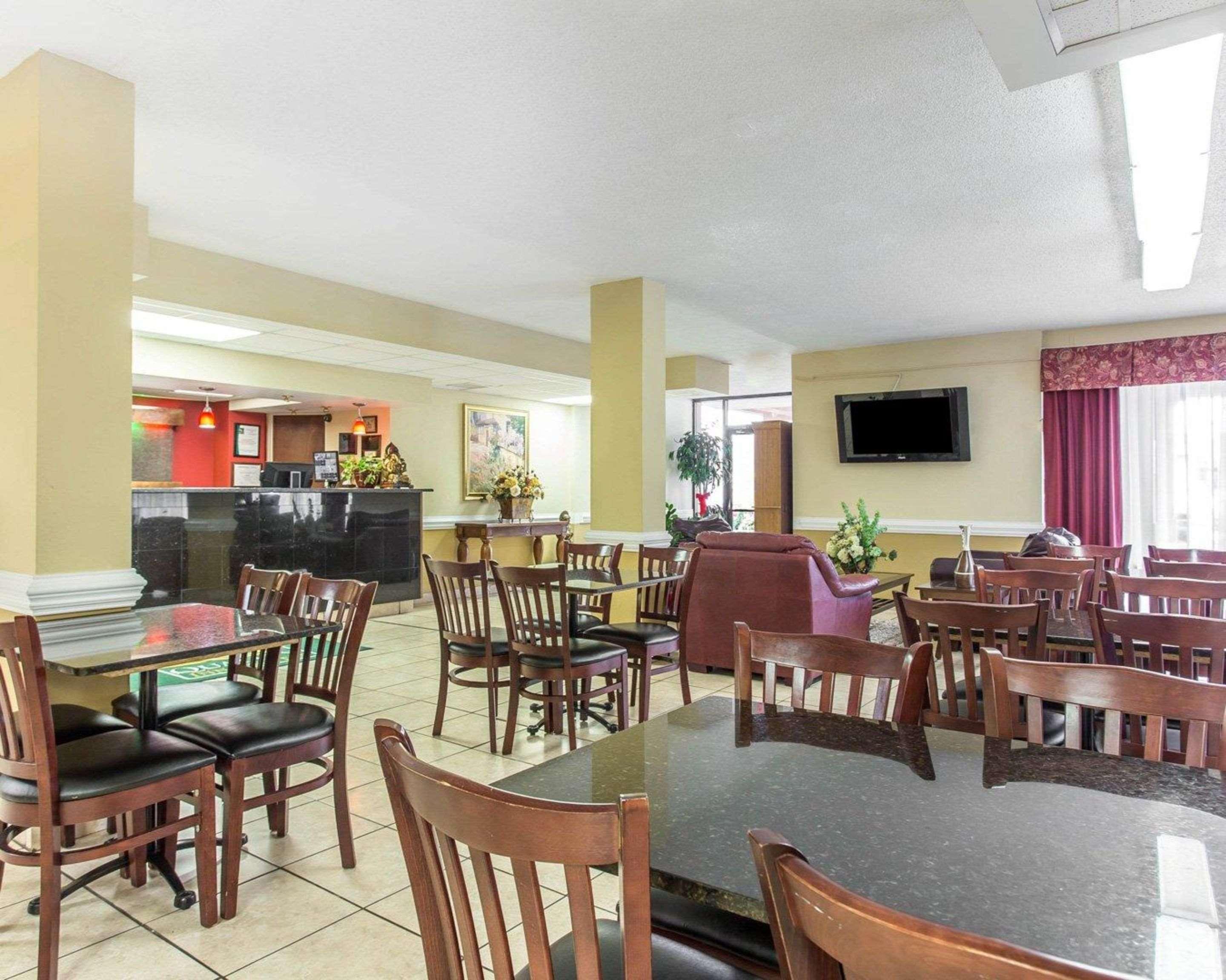 Clarion Pointe Statesville Eksteriør bilde