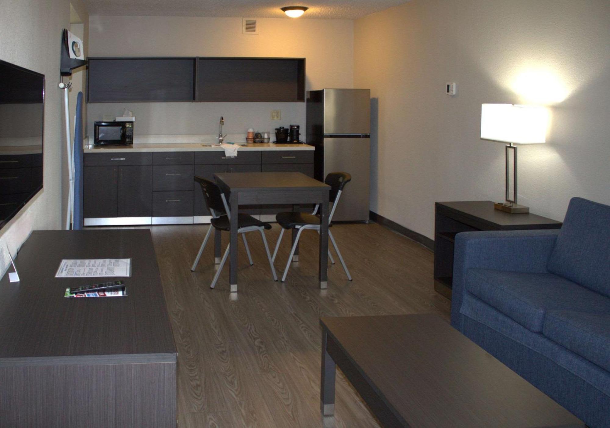 Clarion Pointe Statesville Eksteriør bilde