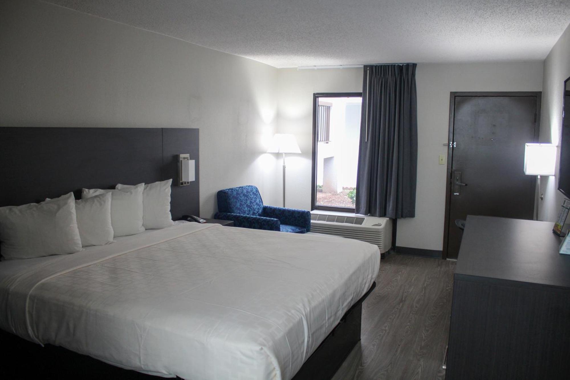 Clarion Pointe Statesville Eksteriør bilde
