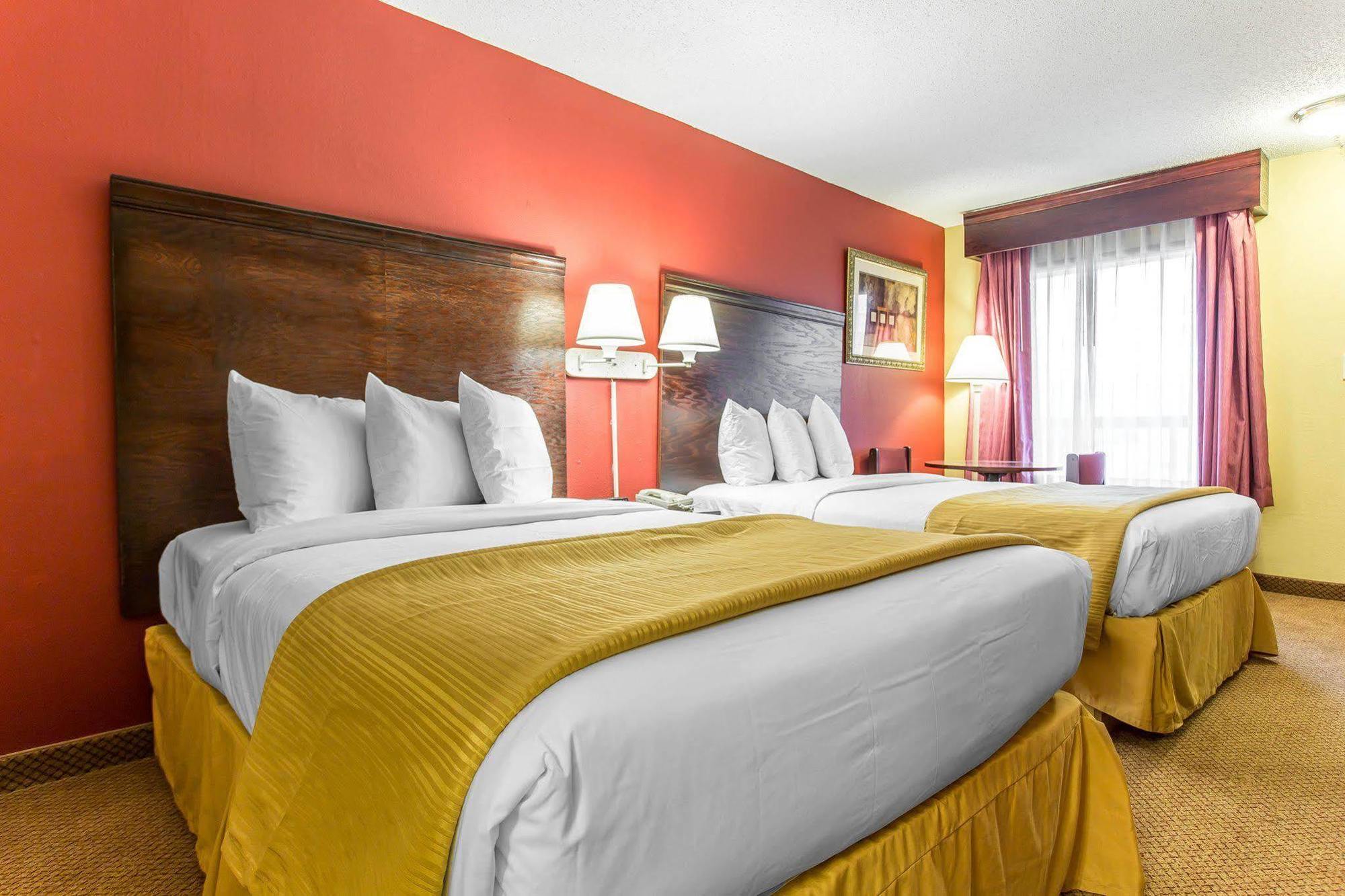 Clarion Pointe Statesville Eksteriør bilde